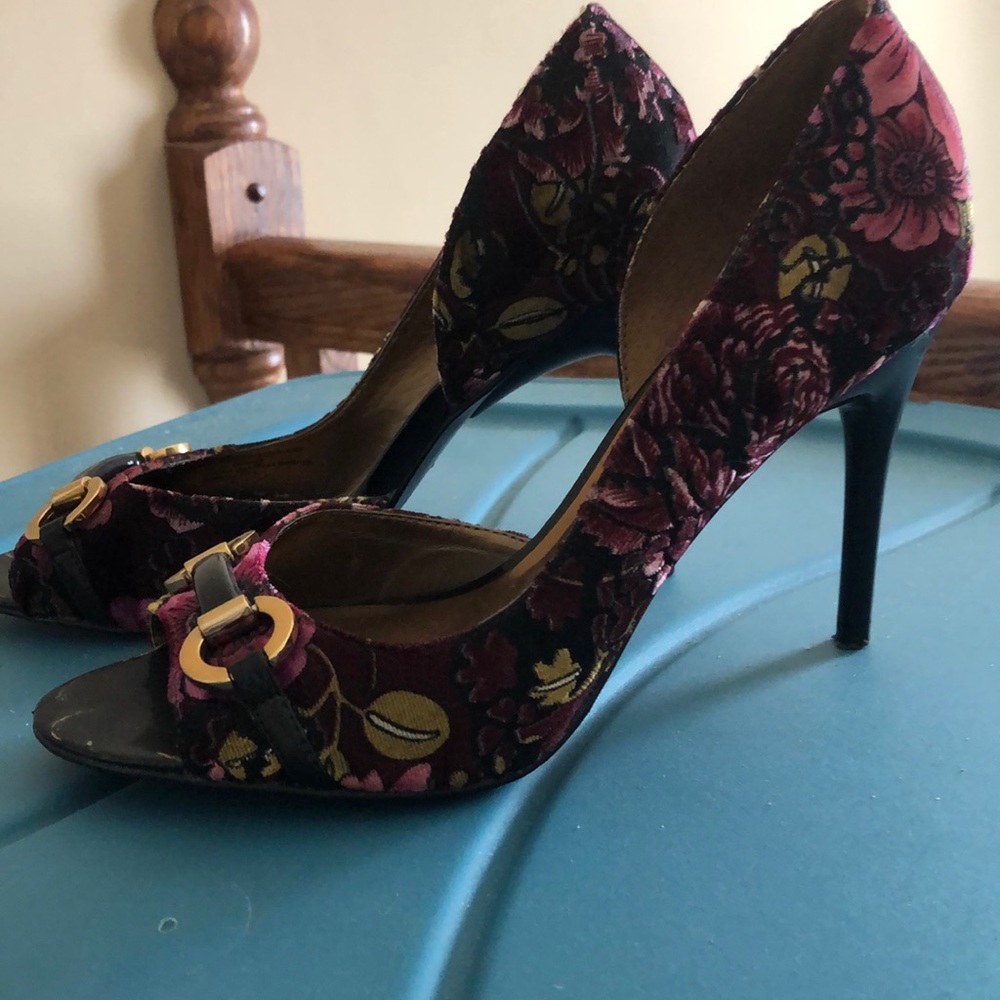 Carlos Santana shoes